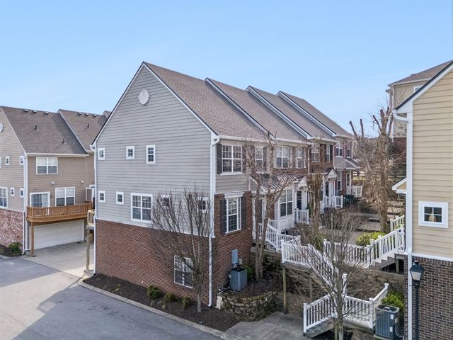 515 Saint Jules Ln, Nashville, TN 37211