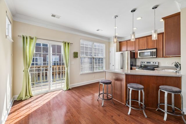 515 Saint Jules Ln, Nashville, TN 37211