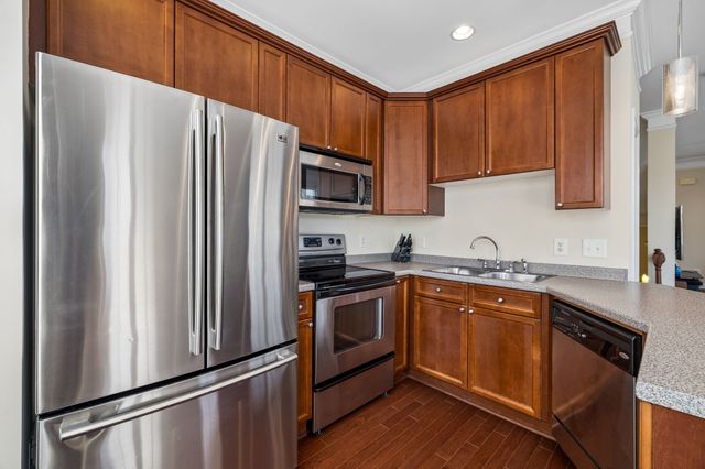 515 Saint Jules Ln, Nashville, TN 37211