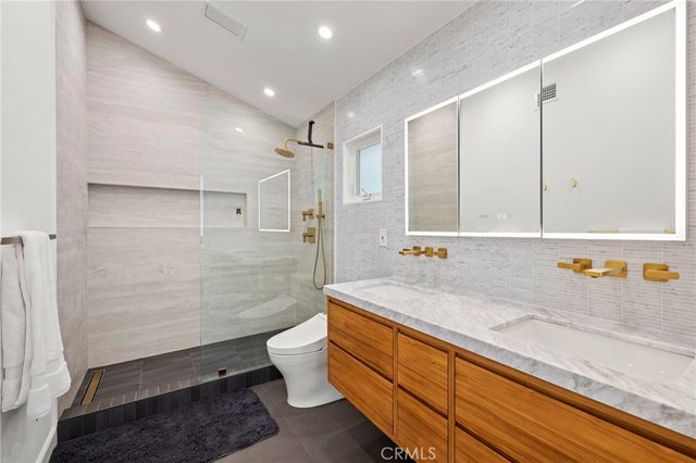 3121 Bern Drive, Laguna Beach, CA 92651