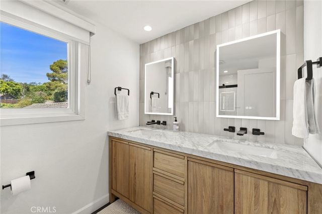 3121 Bern Drive, Laguna Beach, CA 92651