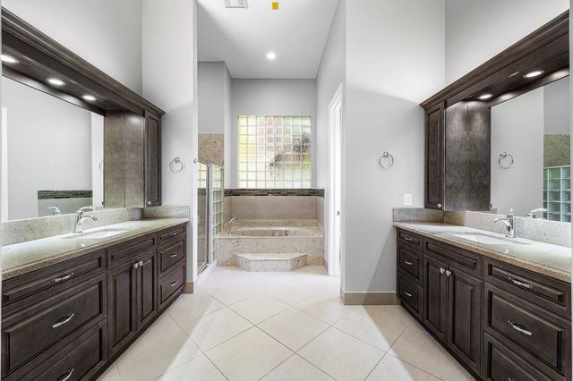 11600 NW 5th Street, Plantation, FL 33325