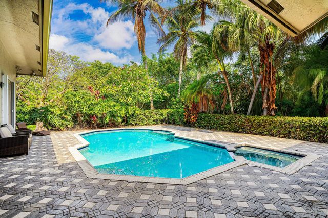 11600 NW 5th Street, Plantation, FL 33325