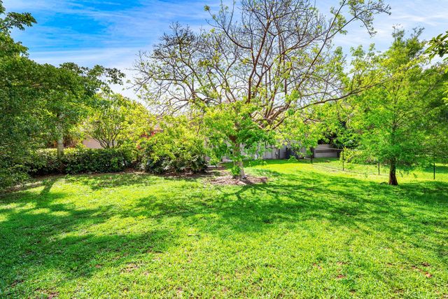 11600 NW 5th Street, Plantation, FL 33325