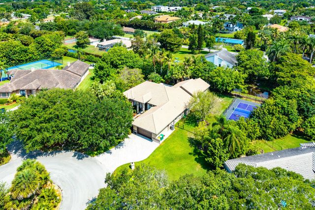 11600 NW 5th Street, Plantation, FL 33325