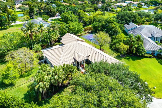 11600 NW 5th Street, Plantation, FL 33325