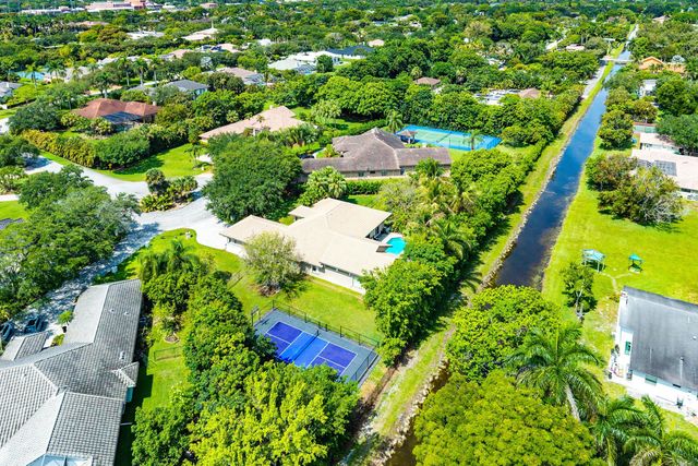 11600 NW 5th Street, Plantation, FL 33325