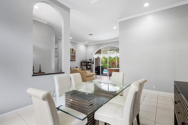 11600 NW 5th Street, Plantation, FL 33325