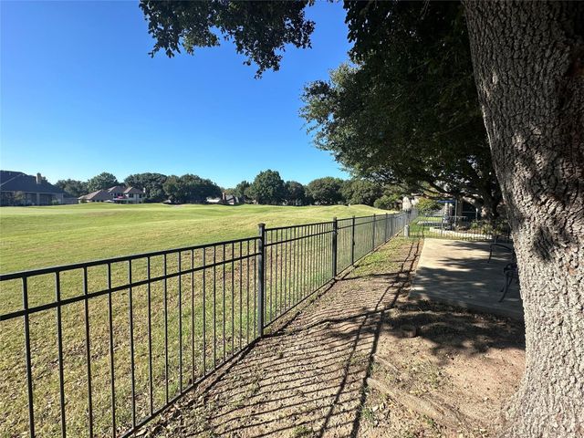 6367 Estates Lane, Fort Worth, TX 76137