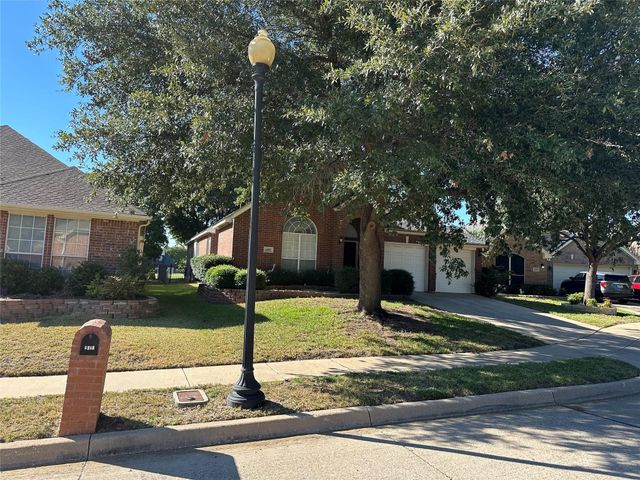 6367 Estates Lane, Fort Worth, TX 76137