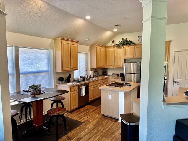 6367 Estates Lane, Fort Worth, TX 76137