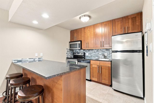7685 Northcross DR 908, Austin, TX 78757
