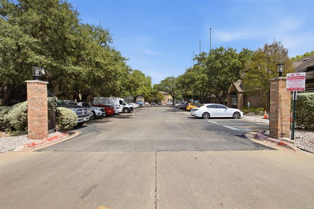 7685 Northcross DR 908, Austin, TX 78757