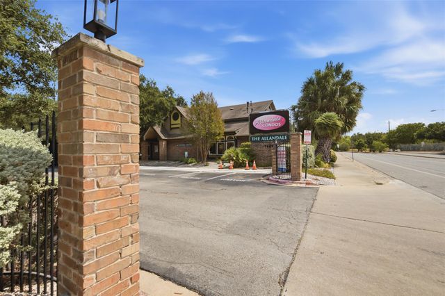 7685 Northcross DR 908, Austin, TX 78757