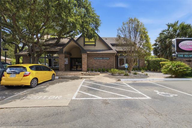 7685 Northcross DR 908, Austin, TX 78757