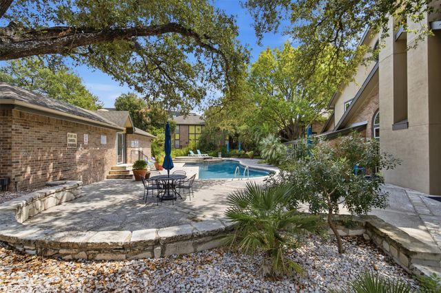 7685 Northcross DR 908, Austin, TX 78757