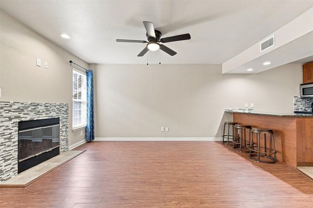7685 Northcross DR 908, Austin, TX 78757