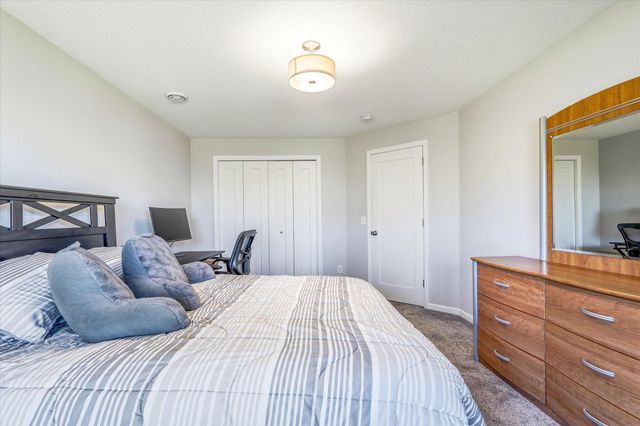 4902 127th Circle NE, Blaine, MN 55449