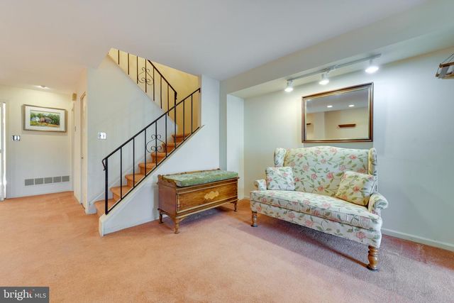 30 PARK AVE, Bryn Mawr, PA 19010