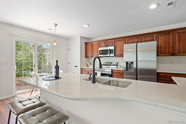 8194 S Memphis Way, Englewood, CO 80112
