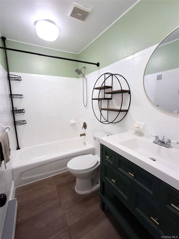 18 White Gate Drive C, Wappingers Falls, NY 12590