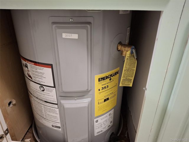 18 White Gate Drive C, Wappingers Falls, NY 12590