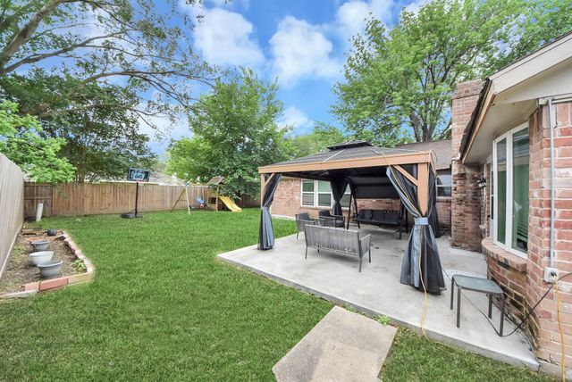 12219 Monticeto Lane, Meadows Place, TX 77477