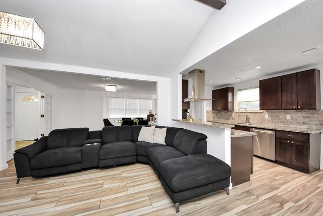 12219 Monticeto Lane, Meadows Place, TX 77477