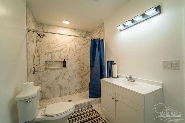 2550 E Burgess Rd, Pensacola, FL 32504