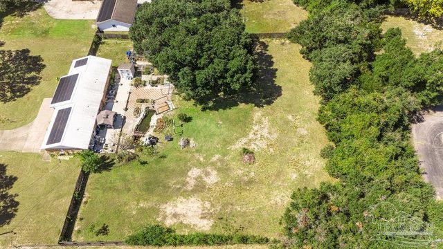 2550 E Burgess Rd, Pensacola, FL 32504
