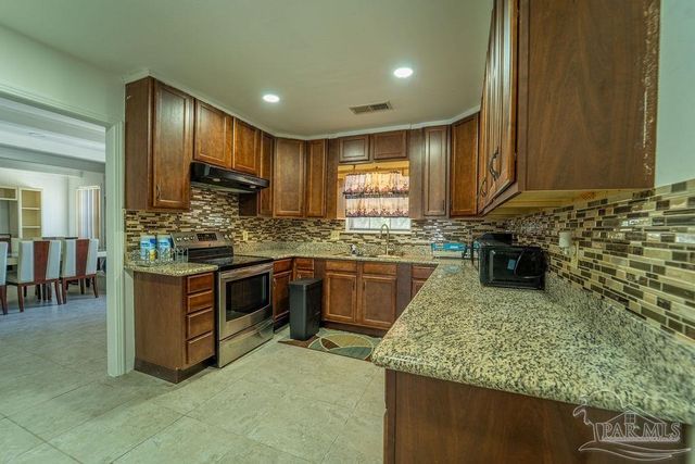 2550 E Burgess Rd, Pensacola, FL 32504