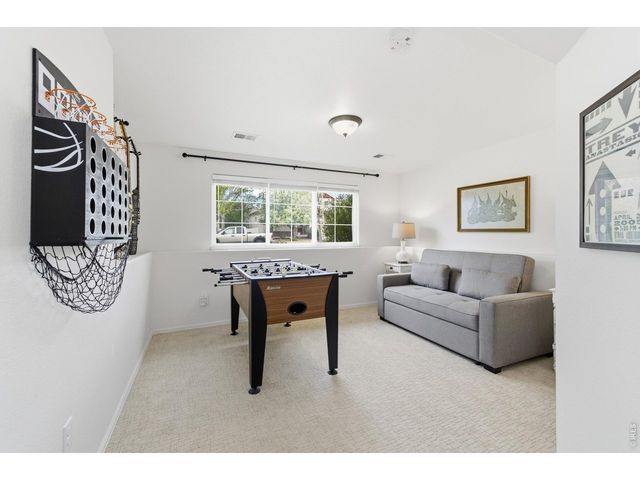 2614 Milton Ln, Fort Collins, CO 80524