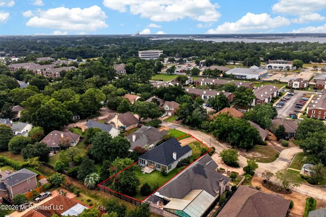 2579 Rue Palafox, Biloxi, MS 39531