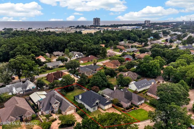 2579 Rue Palafox, Biloxi, MS 39531