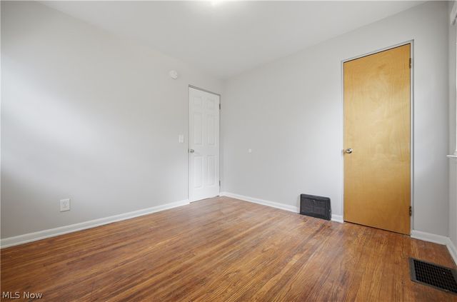 2806 Harmont Avenue NE, Canton, OH 44705
