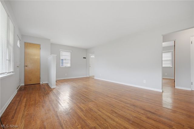 2806 Harmont Avenue NE, Canton, OH 44705