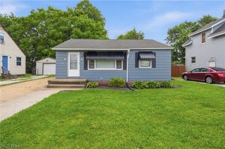 2806 Harmont Avenue NE, Canton, OH 44705