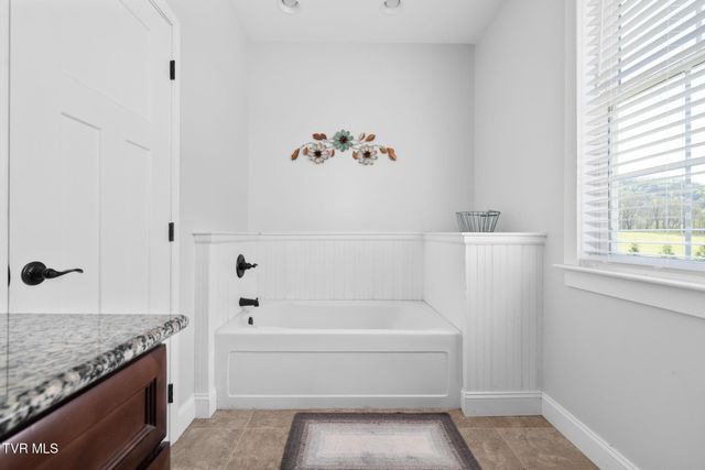 322 Arrowood Road, Jonesborough, TN 37659