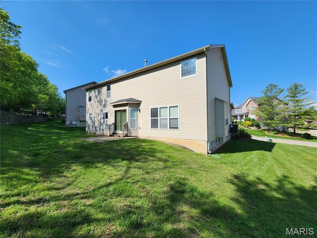 59 Charbonier Bluffs Drive, Florissant, MO 63031