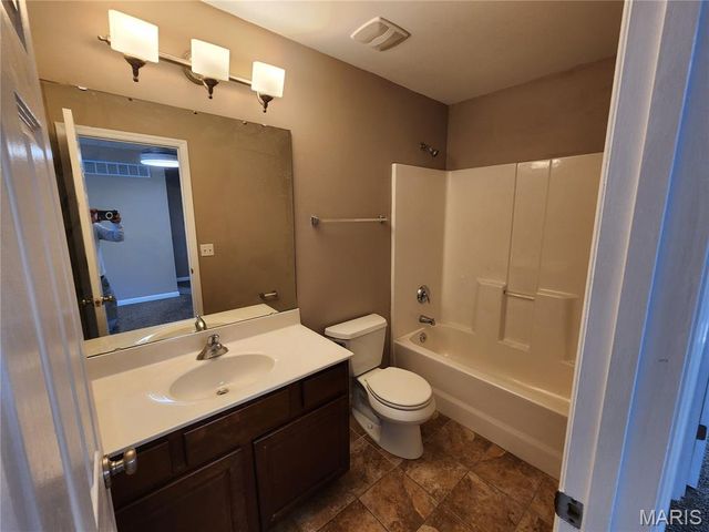 59 Charbonier Bluffs Drive, Florissant, MO 63031