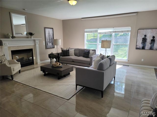 59 Charbonier Bluffs Drive, Florissant, MO 63031