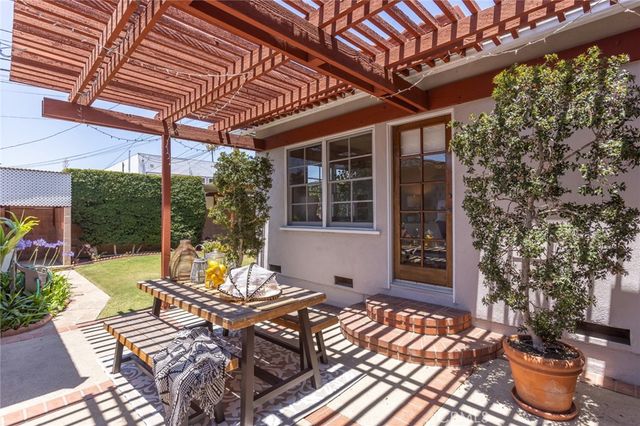 3839 Lime Avenue, Long Beach, CA 90807