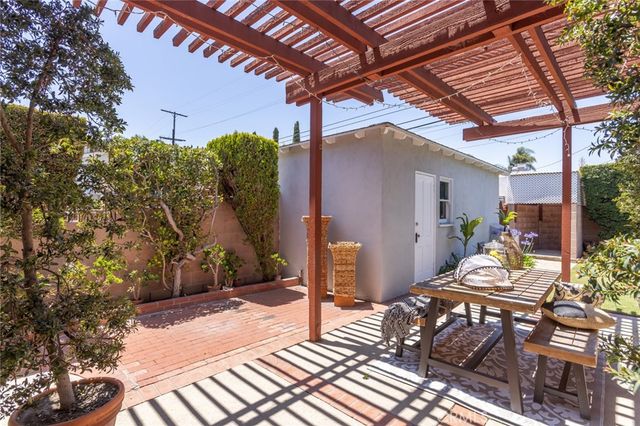 3839 Lime Avenue, Long Beach, CA 90807