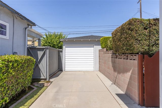 3839 Lime Avenue, Long Beach, CA 90807