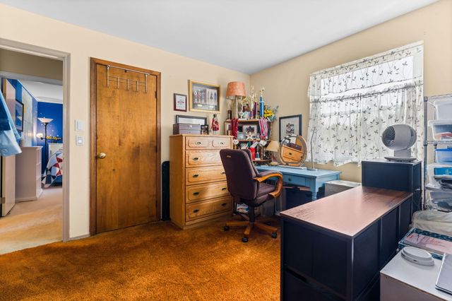 7490 Ledgewood Drive, Tyrone Twp, MI 48430