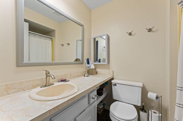 7490 Ledgewood Drive, Tyrone Twp, MI 48430