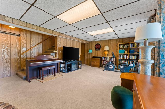 7490 Ledgewood Drive, Tyrone Twp, MI 48430
