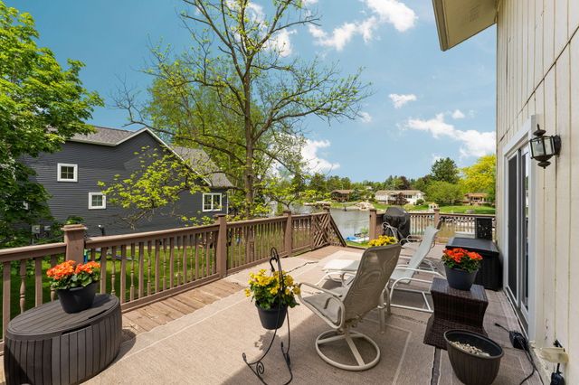 7490 Ledgewood Drive, Tyrone Twp, MI 48430
