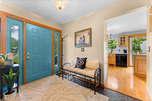 7490 Ledgewood Drive, Tyrone Twp, MI 48430