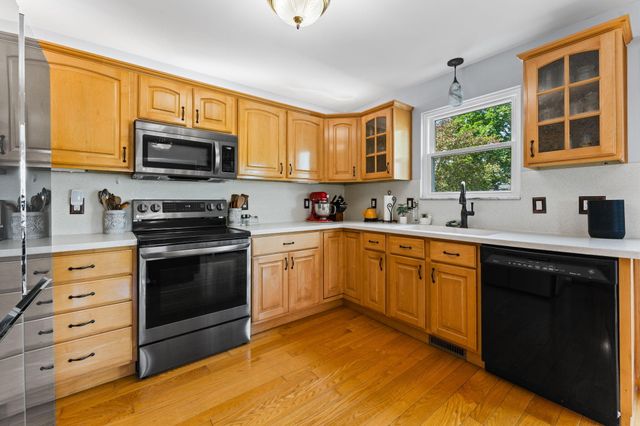 7490 Ledgewood Drive, Tyrone Twp, MI 48430